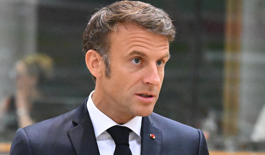 macron-8