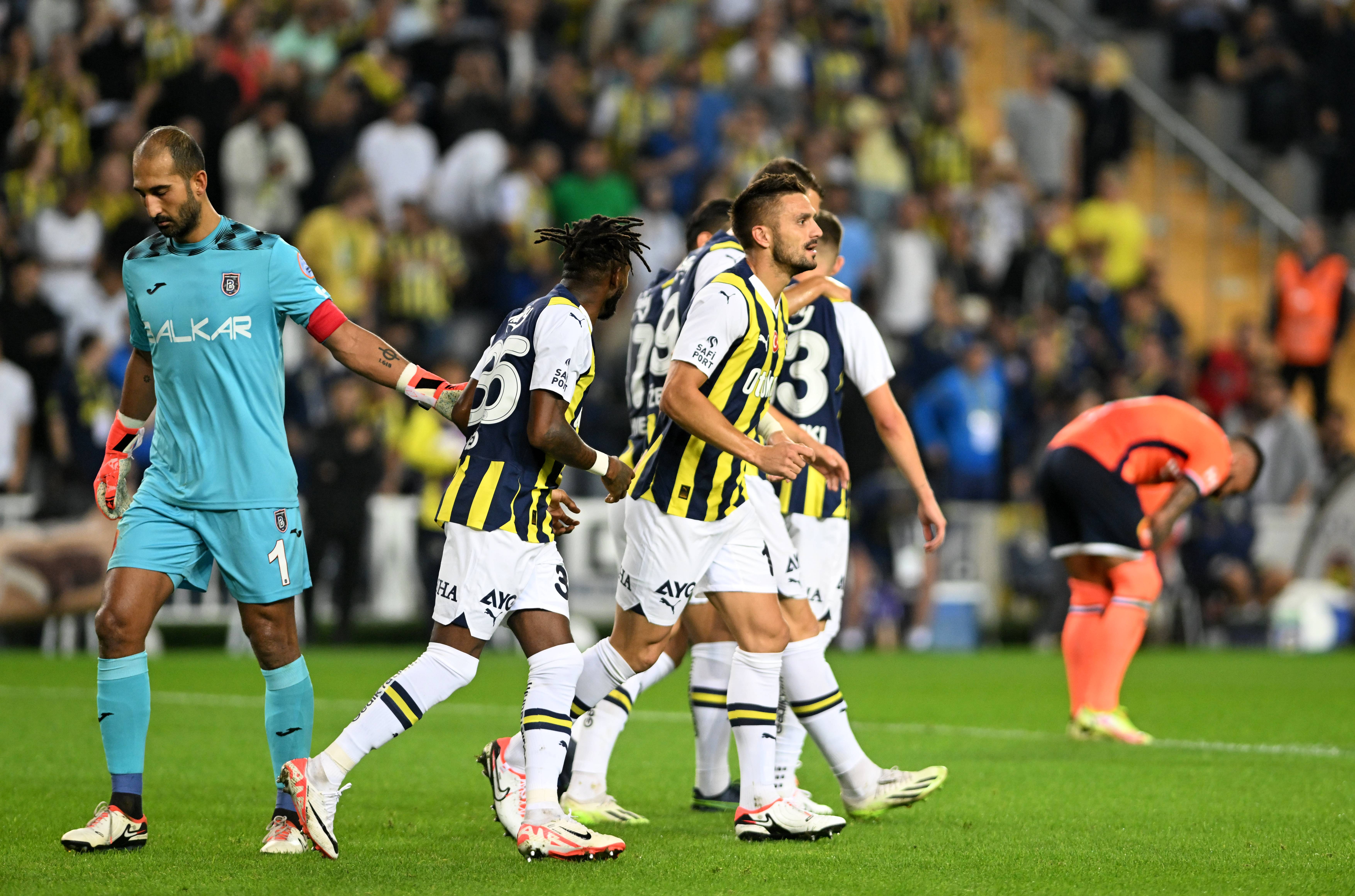 AA-20230928-32266078-32266076-FENERBAHCE_RAMS_BASAKSEHIR (1)