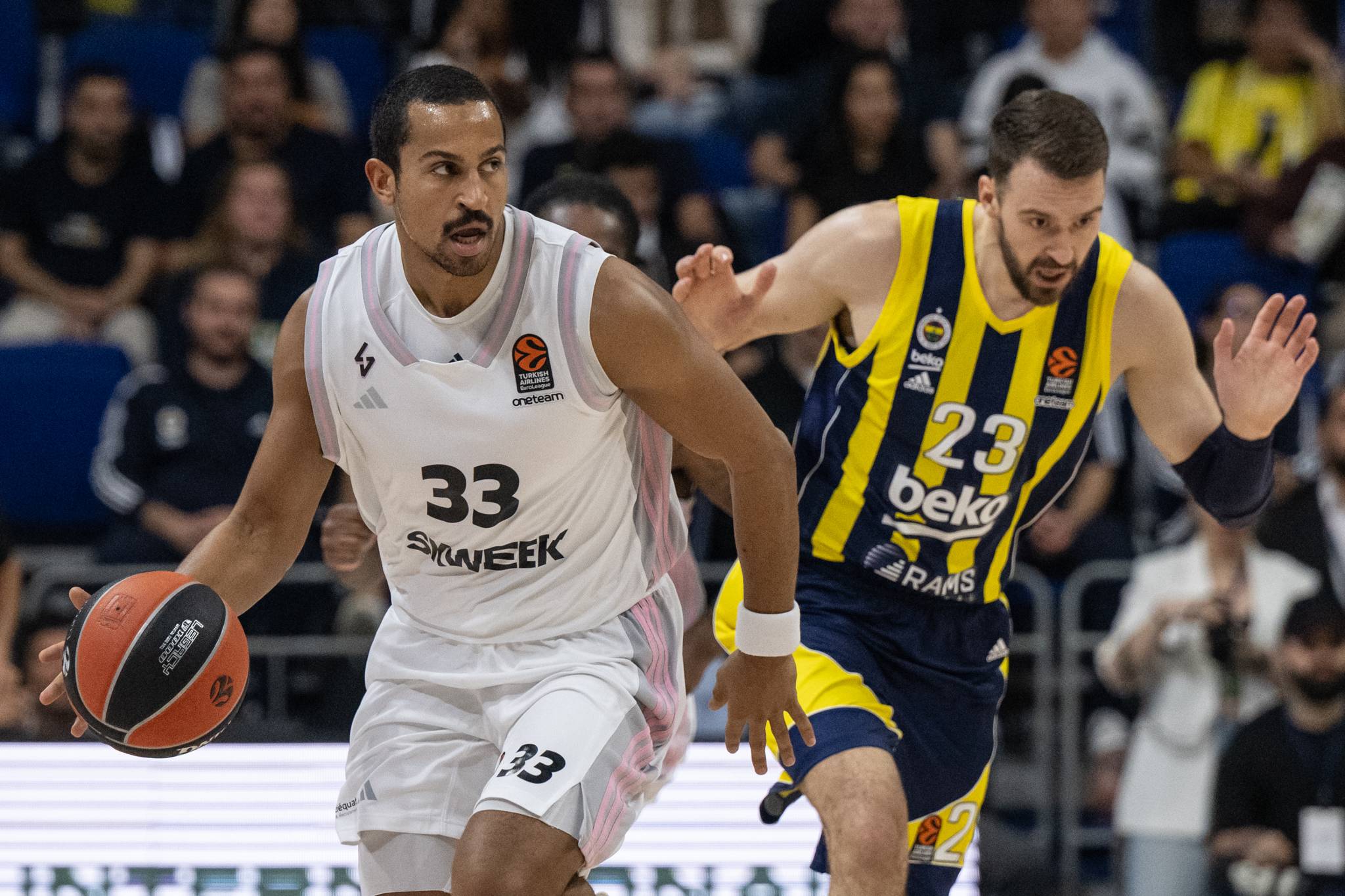 AA-20231019-32458584-32458579-FENERBAHCE_BEKO_LDLC_ASVEL (1)