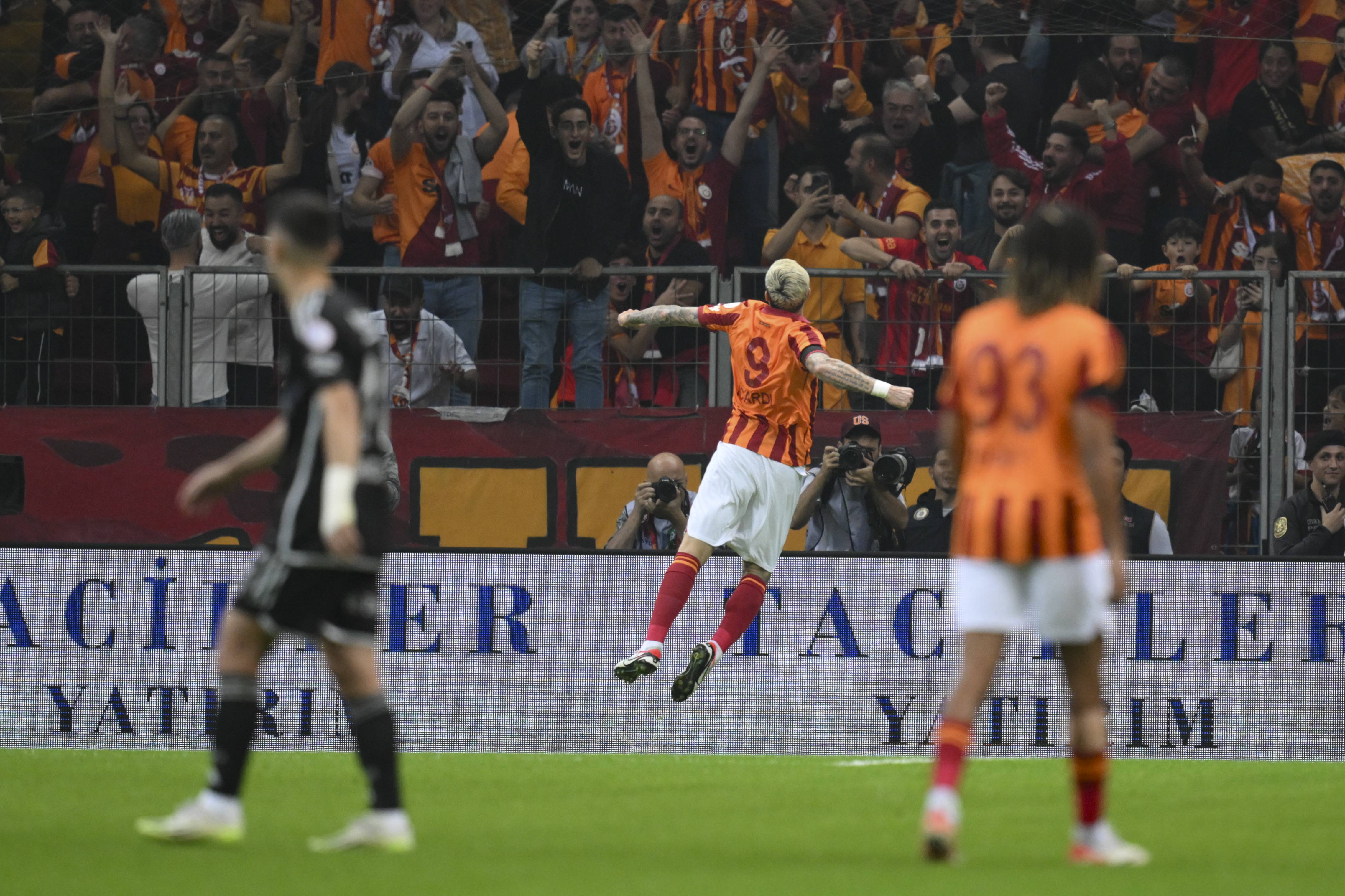 AA-20231021-32476741-32476733-GALATASARAY_BESIKTAS (1)