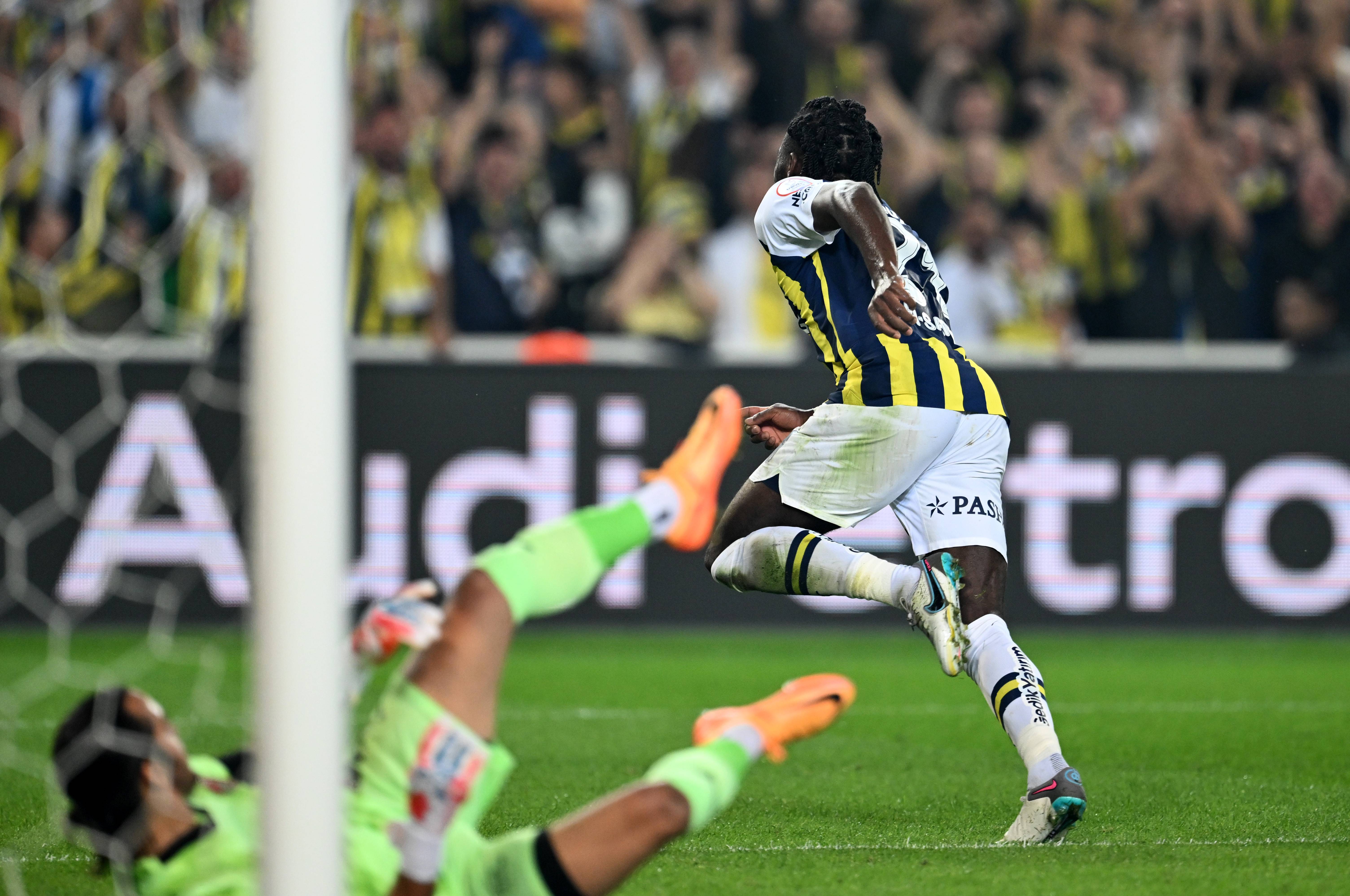 AA-20231022-32486895-32486887-FENERBAHCE_ATAKAS_HATAYSPOR (1)