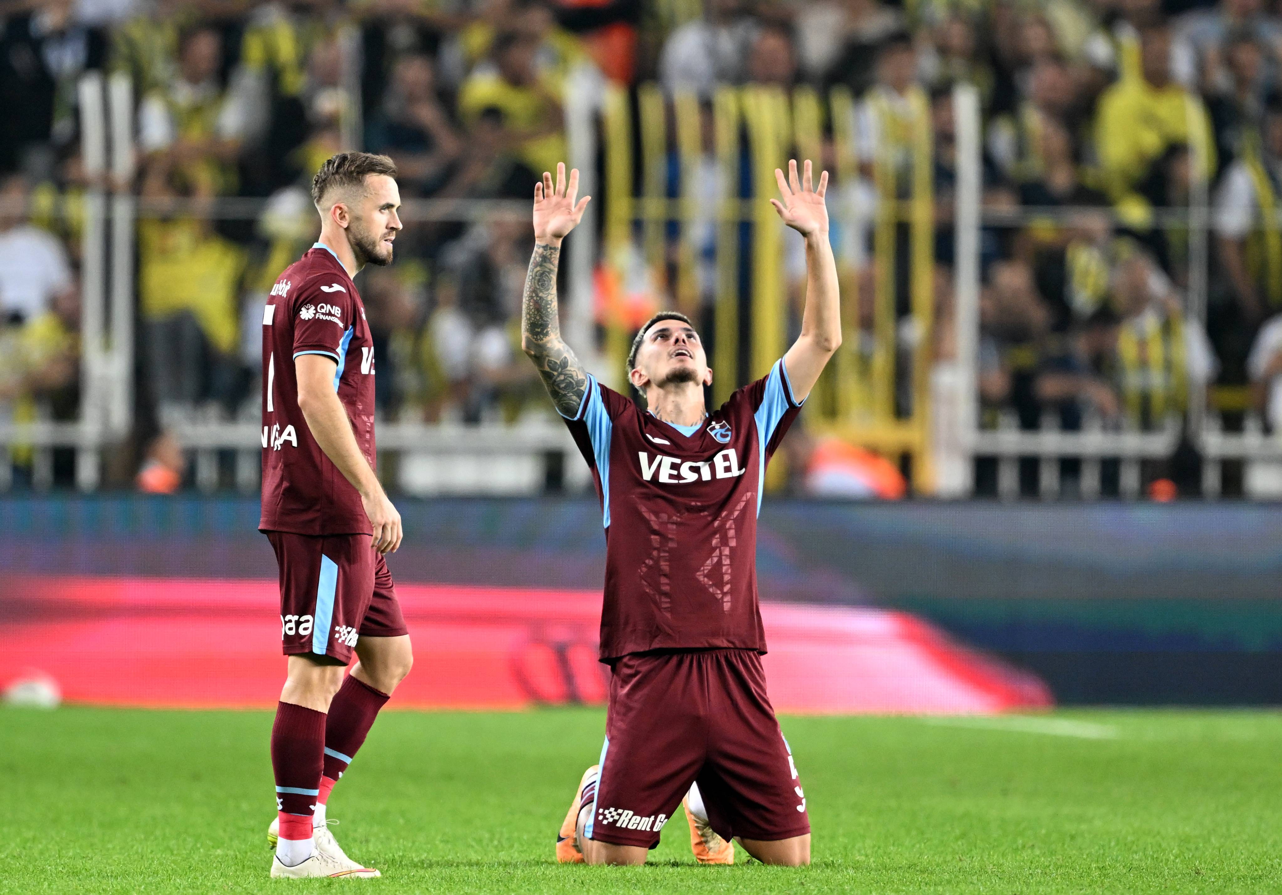 AA-20231104-32656180-32656178-FENERBAHCE_TRABZONSPOR (1)