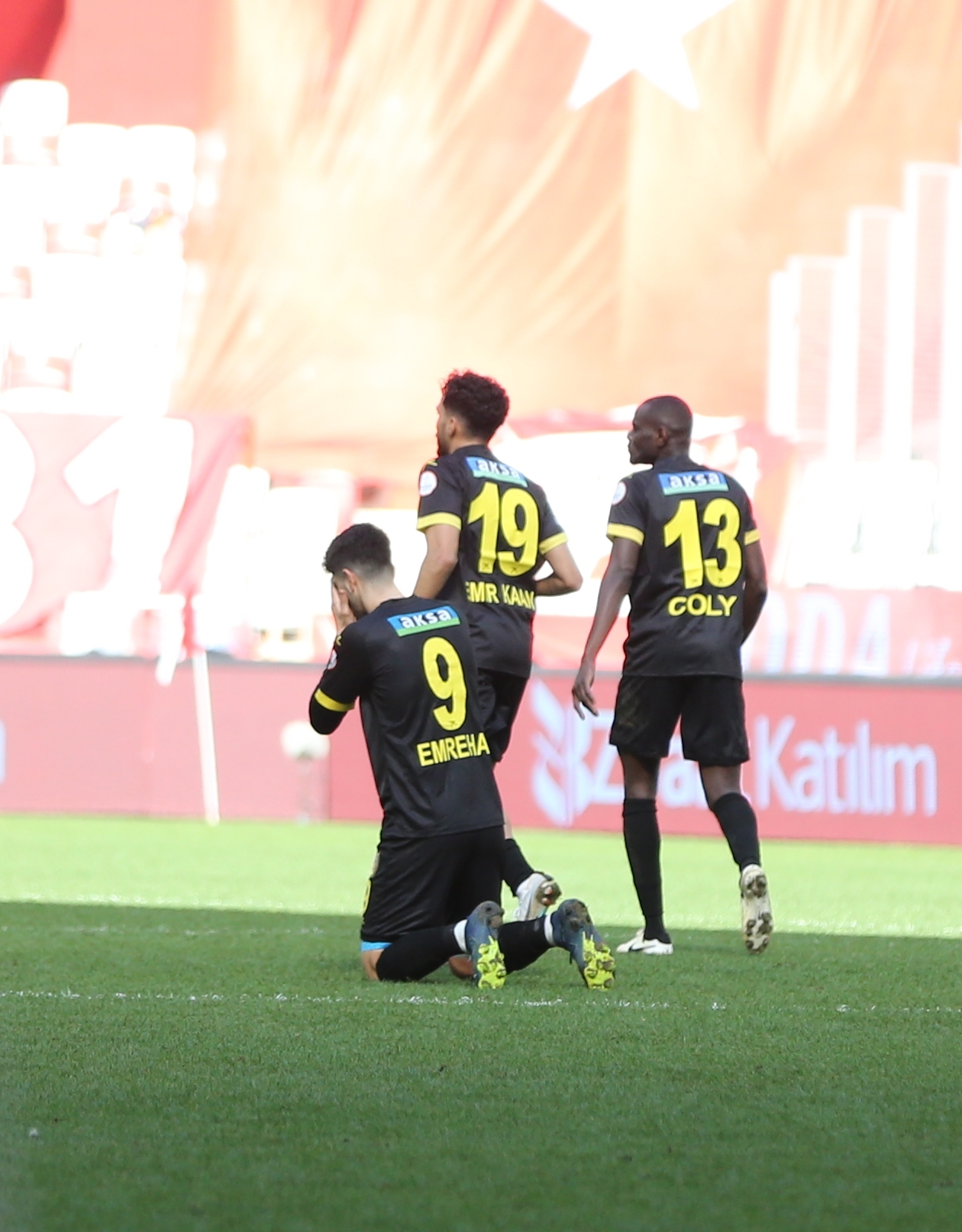 Aa 20240217 33732916 33732915 Bitexen Antalyaspor Istanbulspor (1)